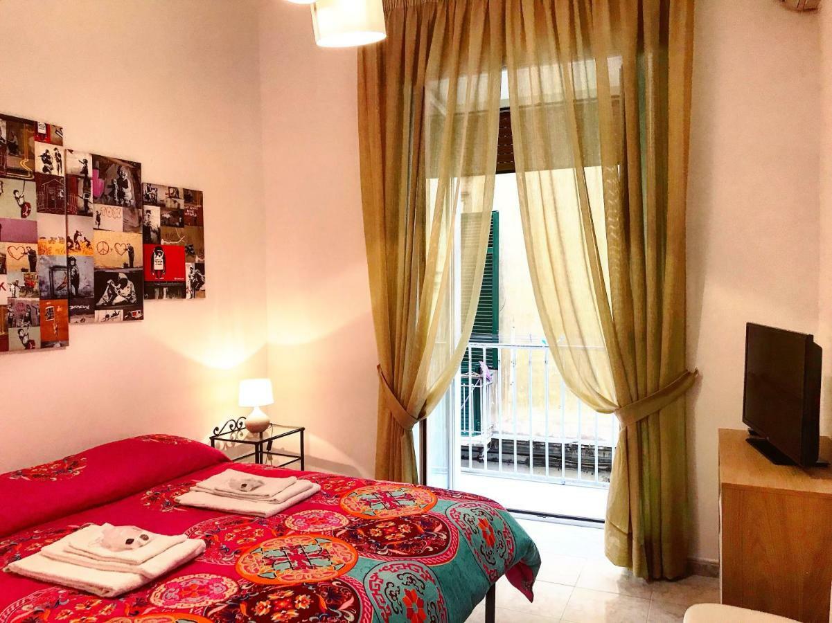 Casa G&G Pignasecca 2 Nel Cuore Di Napoli エクステリア 写真