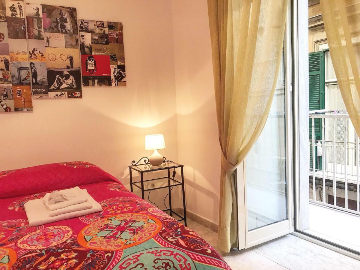 Casa G&G Pignasecca 2 Nel Cuore Di Napoli エクステリア 写真