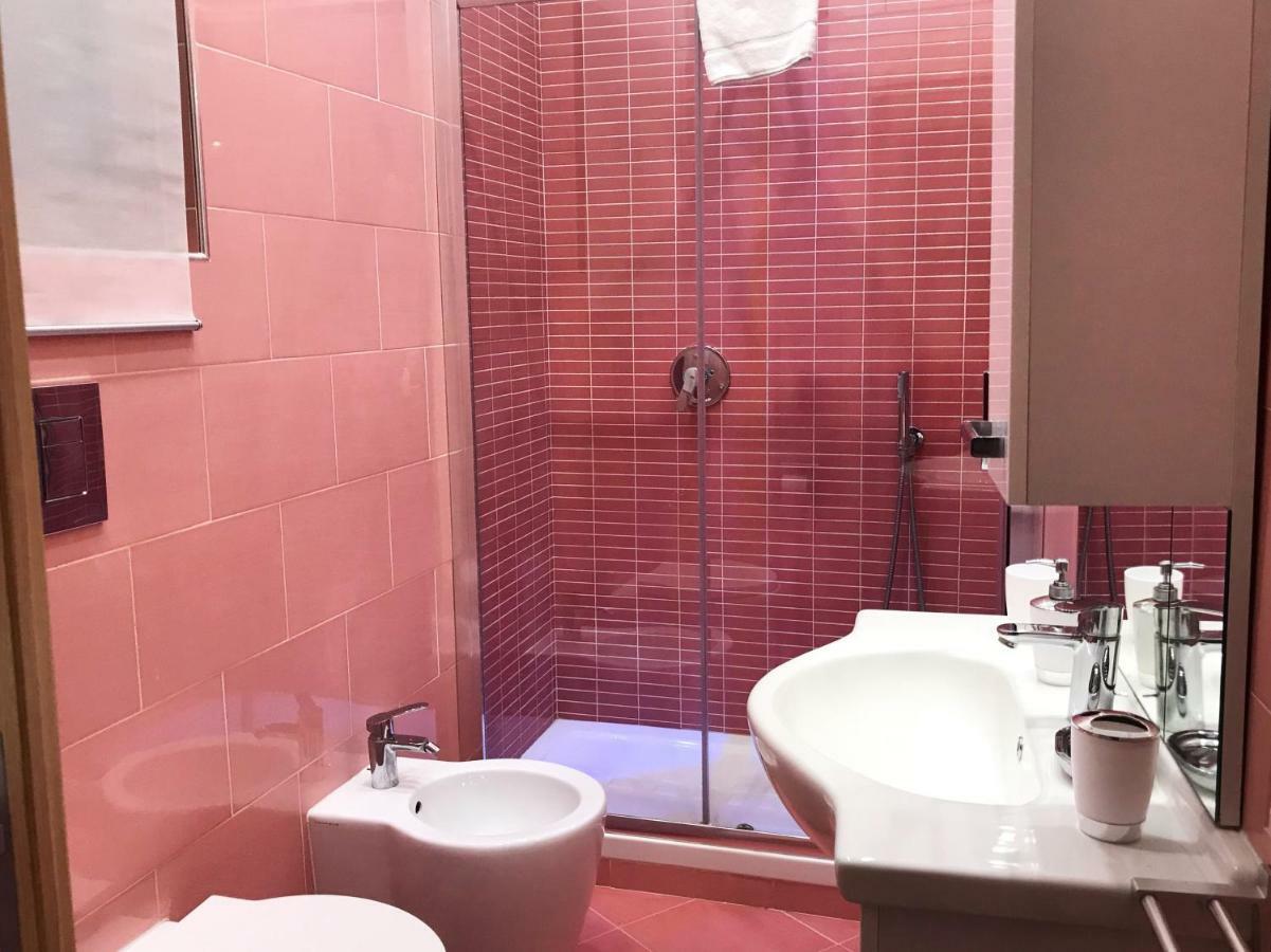 Casa G&G Pignasecca 2 Nel Cuore Di Napoli エクステリア 写真